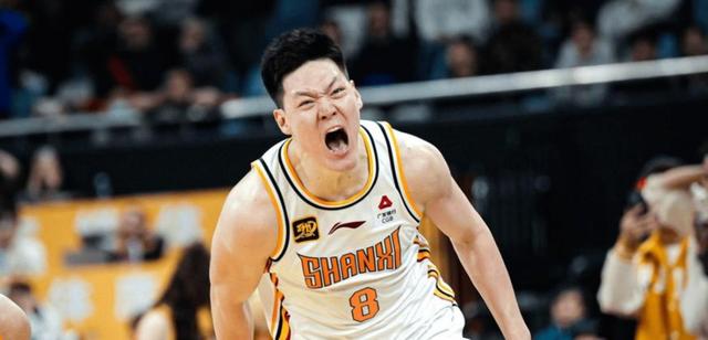 开元棋牌-包含转折点广东宏远绝杀压哨Ming新星势不可挡表现惊艳，广州队今晚主帅复盘直接炸裂的词条